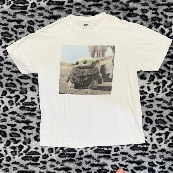 Star Wars White Tee with Baby Yoda Print - Picture 1 of 5